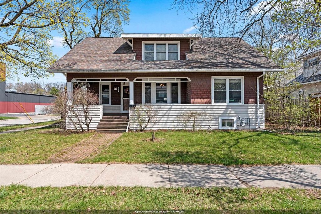 Photo of 920 N Rankin STREET, Appleton, WI 54911 (MLS # 50324271)