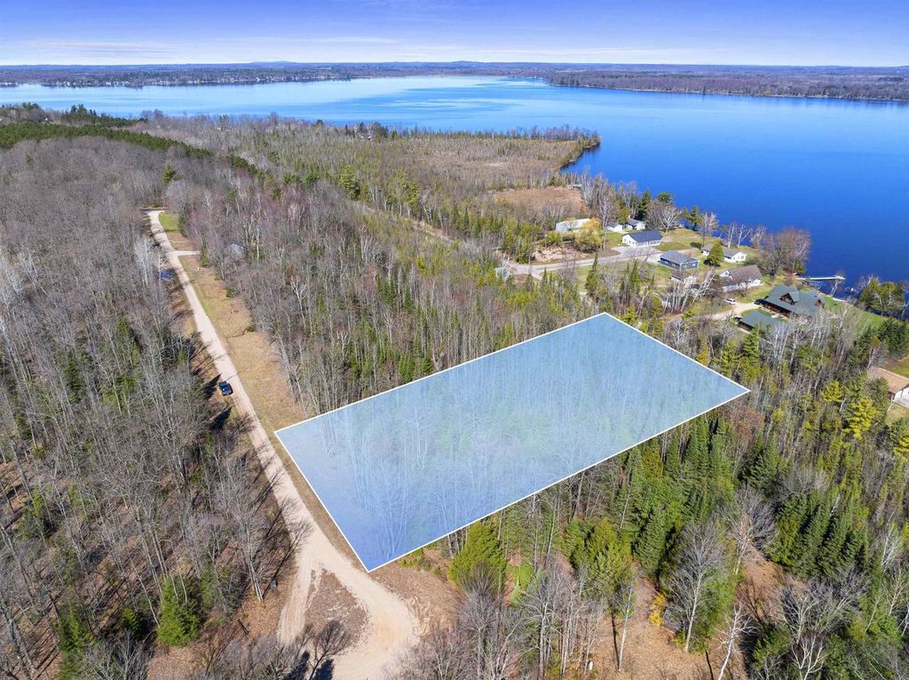 Photo of White Buck LANE, Crivitz, WI 54114 (MLS # 50324277)