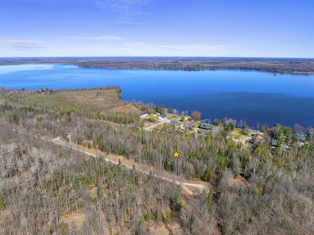 Photo of White Buck LANE, Crivitz, WI 54114 (MLS # 50324277)