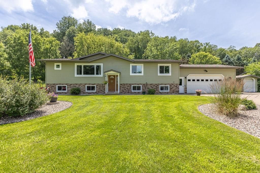Photo of W764A Valley DRIVE, Fountain City, WI 54629 (MLS # 1603217)