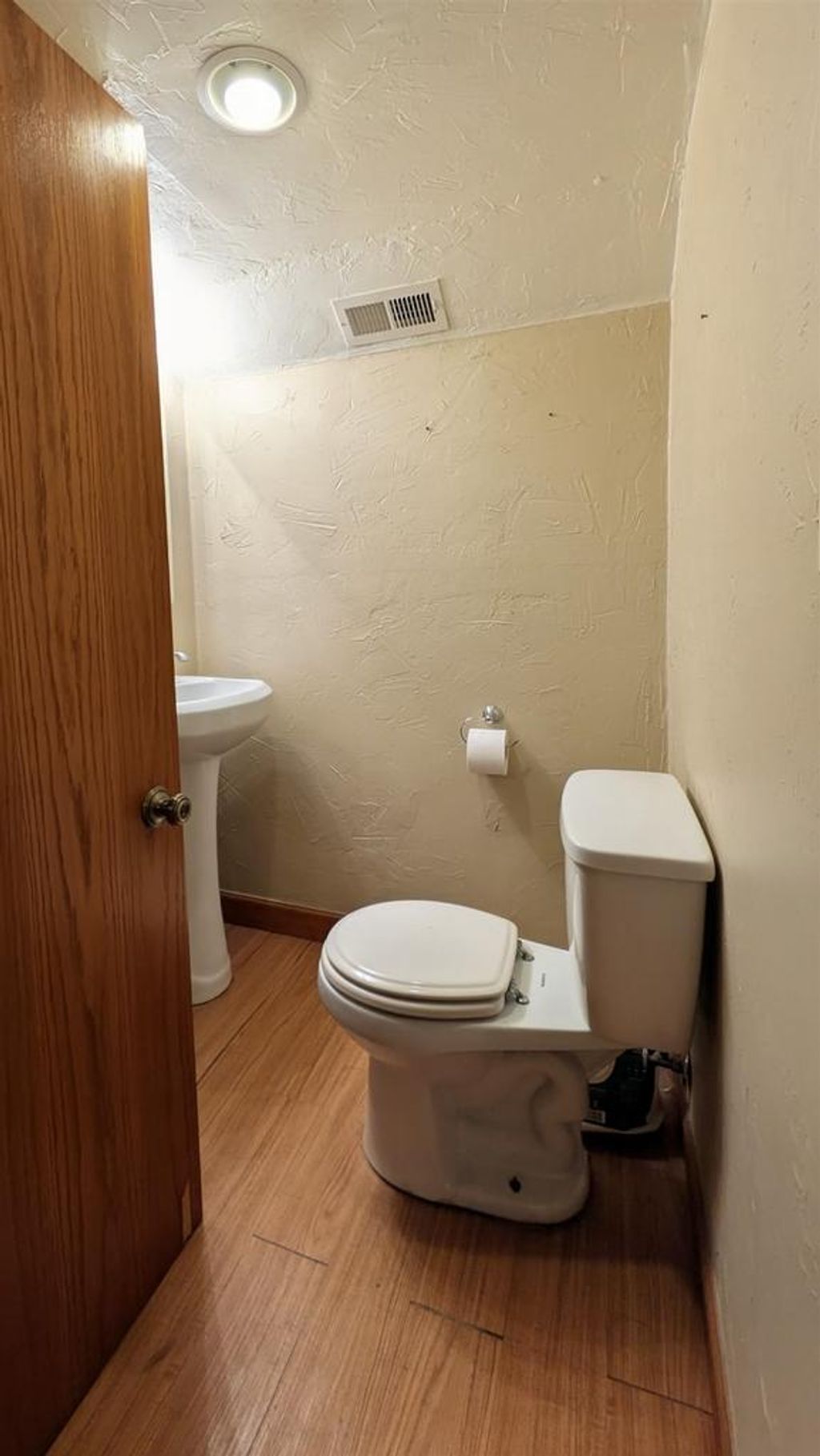 Photo of 1426 E Calumet STREET, Appleton, WI 54915 (MLS # 50322237)