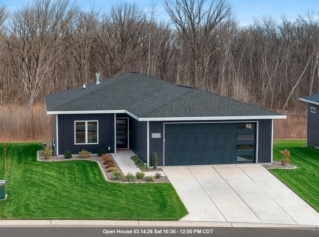 Photo of 4001 Antwerp AVENUE, Howard, WI 54313 (MLS # 50322190)