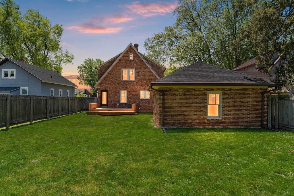Photo of 1128 W Winnebago STREET, Appleton, WI 54914 (MLS # 50325713)