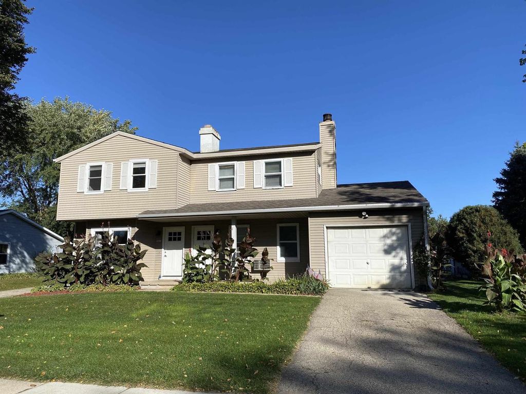 Photo of 708 N 10th STREET, Manitowoc, WI 54220 (MLS # 1944867)