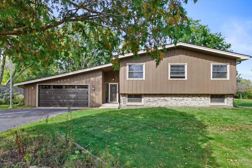 Photo of 4744 St Regis DRIVE, Mount Pleasant, WI 53403 (MLS # 1937796)