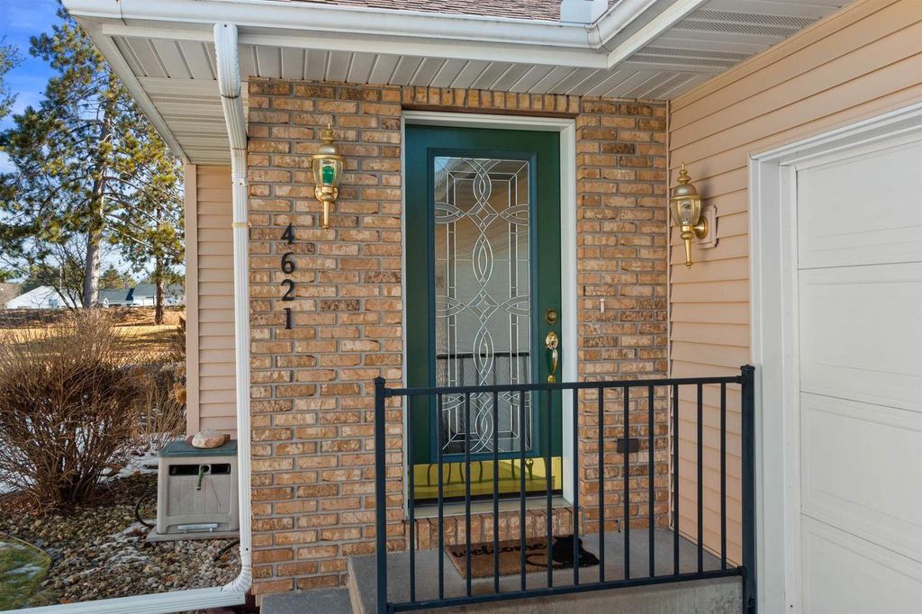 Photo of 4621 Ridgeview COURT, Wisconsin Rapids, WI 54494 (MLS # 22600865)