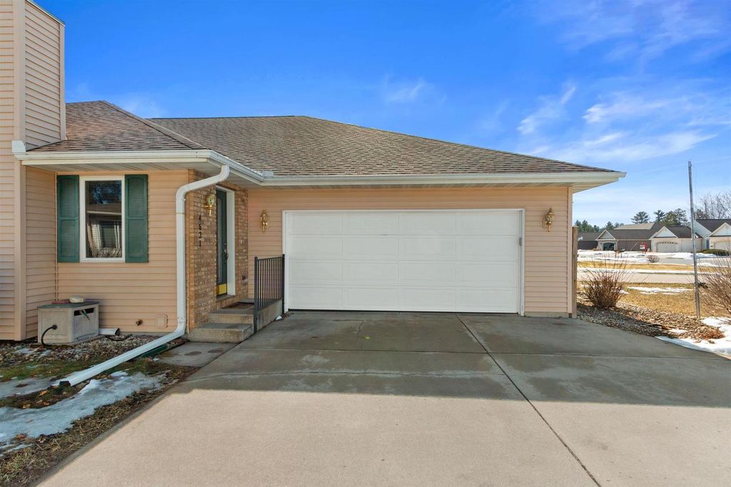 Photo of 4621 Ridgeview COURT, Wisconsin Rapids, WI 54494 (MLS # 22600865)