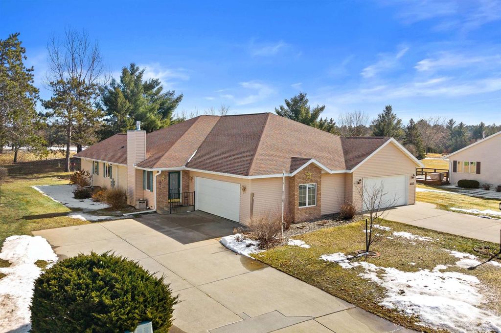 Photo of 4621 Ridgeview COURT, Wisconsin Rapids, WI 54494 (MLS # 22600865)