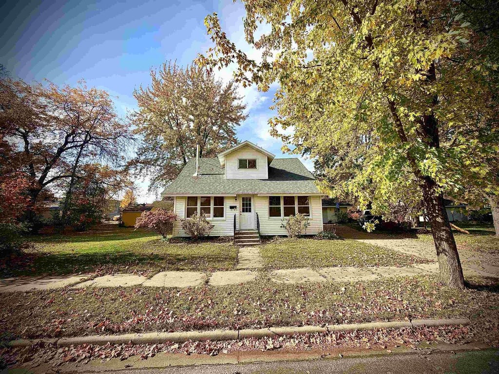 Photo of 409 7th STREET, Mosinee, WI 54455 (MLS # 22605106)