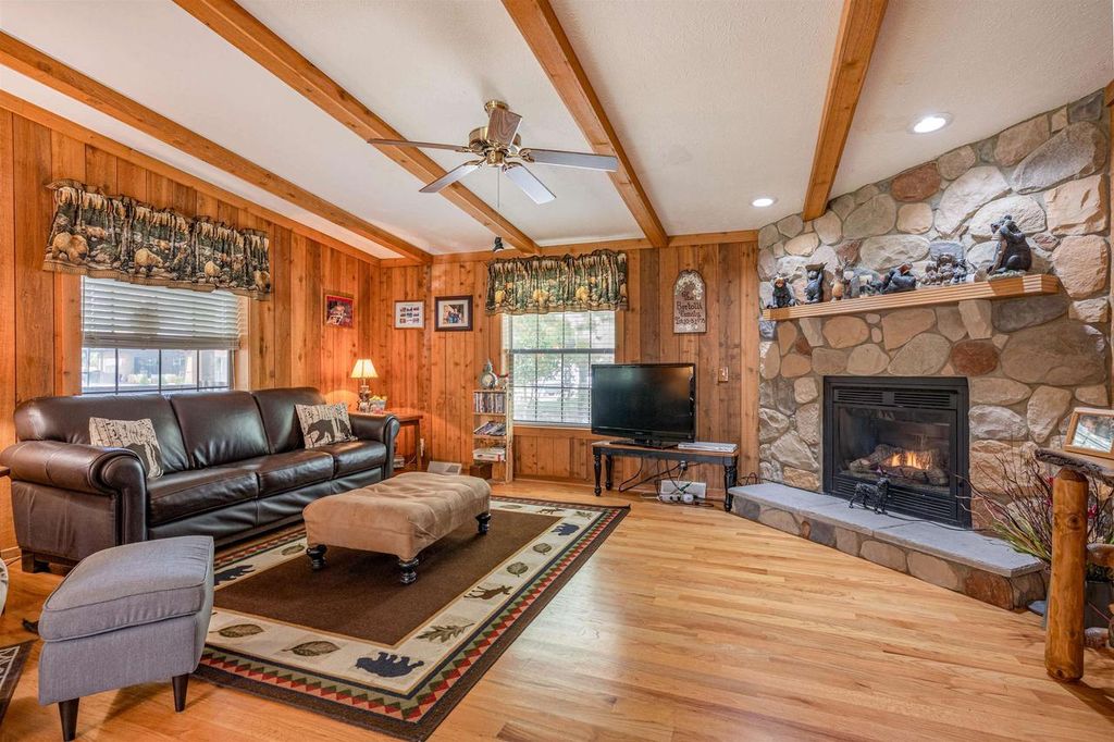 Photo of 252 Dogwood LANE, Wisconsin Dells, WI 53965 (MLS # 2009342)