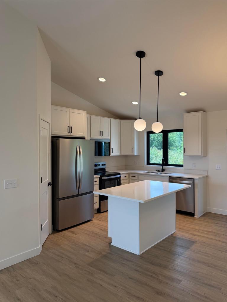 Photo of 984 Bell CIRCLE, Arlington, WI 53911 (MLS # 2022982)