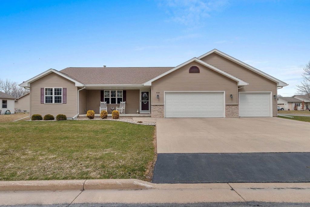 Photo of 2008 Natures WAY, Menasha, WI 54952 (MLS # 50323212)