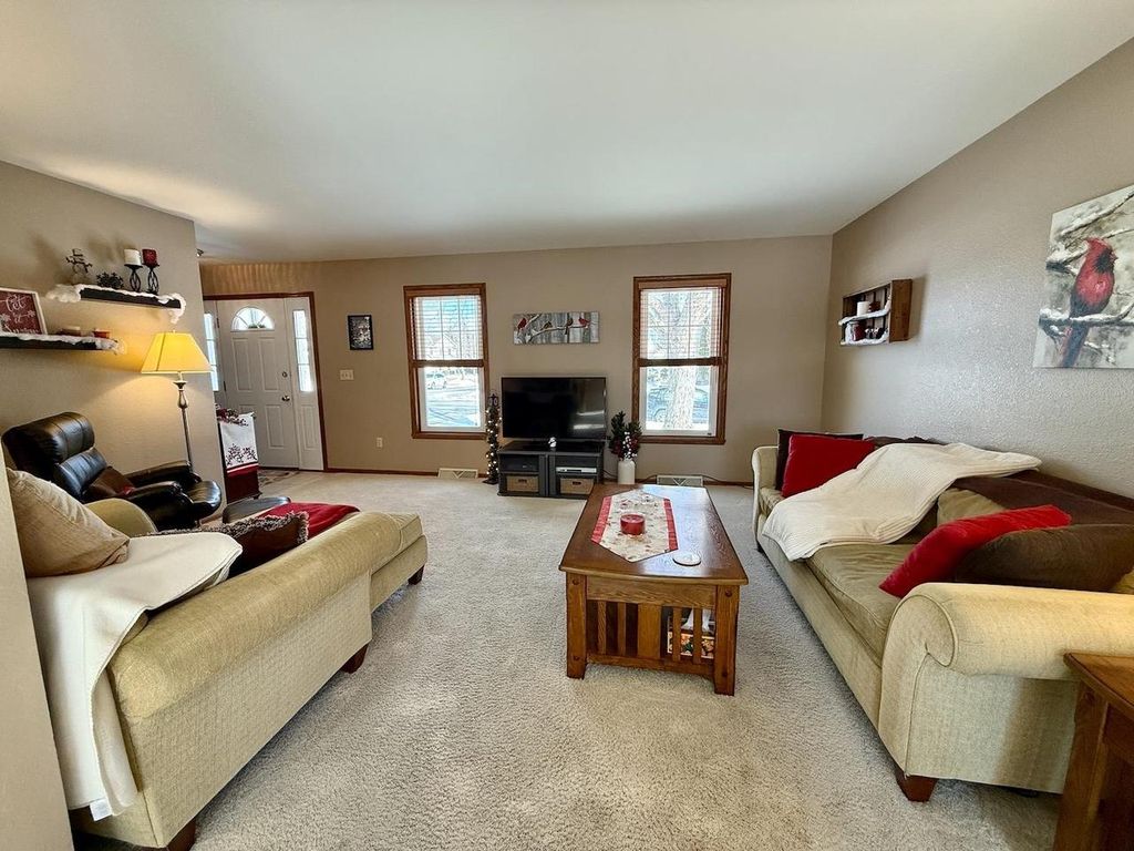 Photo of 363 Sunnybrook DRIVE, Oshkosh, WI 54904 (MLS # 50320642)