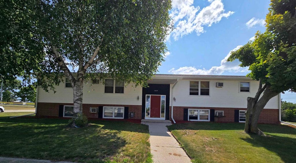 Photo of 3419 Sayer AVENUE, Two Rivers, WI 54241 (MLS # 50329754)
