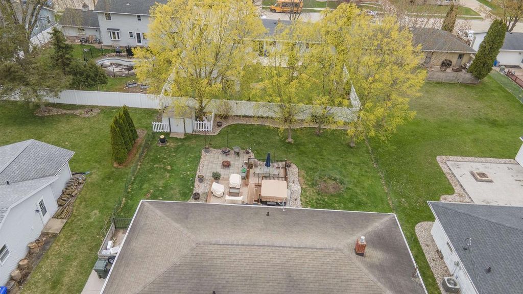 Photo of 1909 Main AVENUE, Kaukauna, WI 54130 (MLS # 50324346)