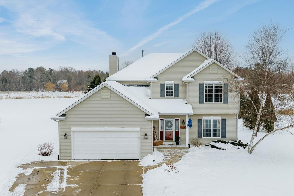 Photo of N7726 Maple Ridge ROAD, Oconomowoc, WI 53066 (MLS # 1945479)
