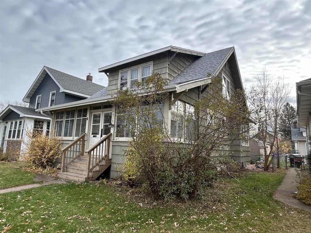 Photo of 910 N 20th STREET, Superior, WI 54880 (MLS # 6122969)