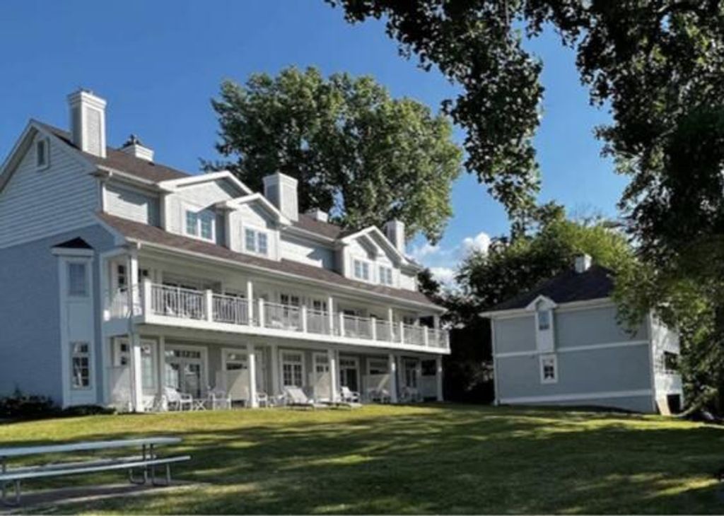 Photo of 4200 West End ROAD WEST ROAD W, Lake Geneva, WI 53147 (MLS # 1944725)