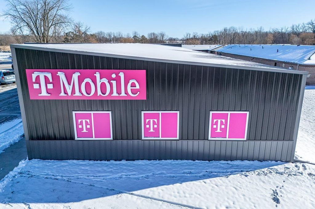 Photo of 1186 N Shawano STREET, New London, WI 54961 (MLS # 50320877)