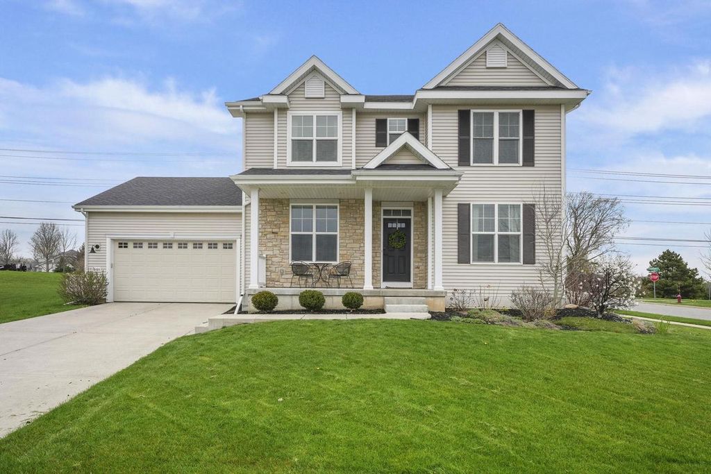 Photo of 5020 Frost Aster COURT, Mcfarland, WI 53558 (MLS # 2020720)