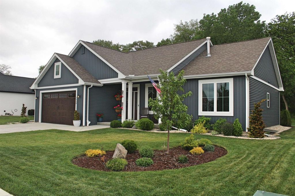 Photo of 3920 Tanglewood PLACE, Janesville, WI 53546 (MLS # 2023776)