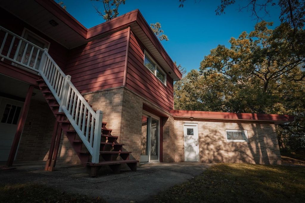 Photo of 29222 Durand AVENUE, Burlington, WI 53105 (MLS # 1935331)