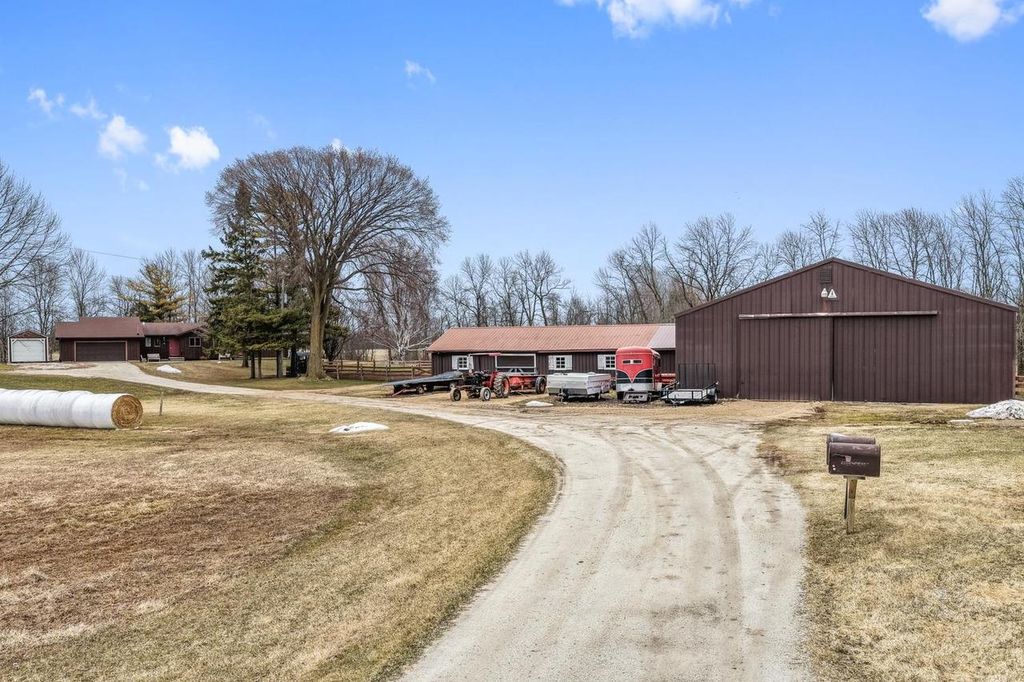 Photo of N5632 State Rd 42, Kewaunee, WI 54216 (MLS # 50323397)