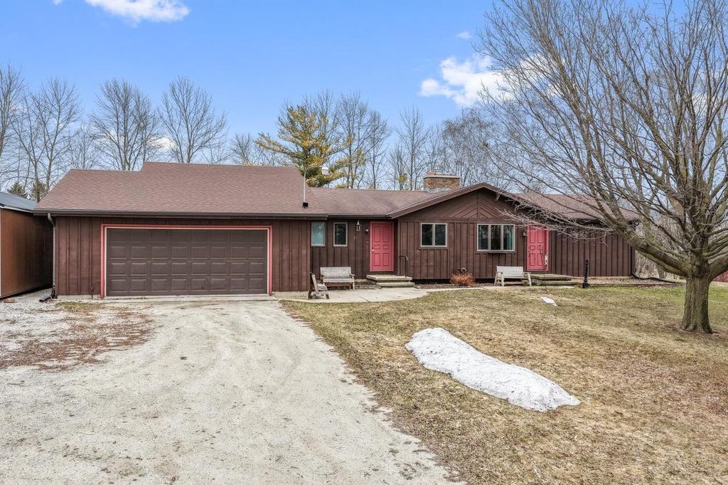 Photo of N5632 State Rd 42, Kewaunee, WI 54216 (MLS # 50323397)
