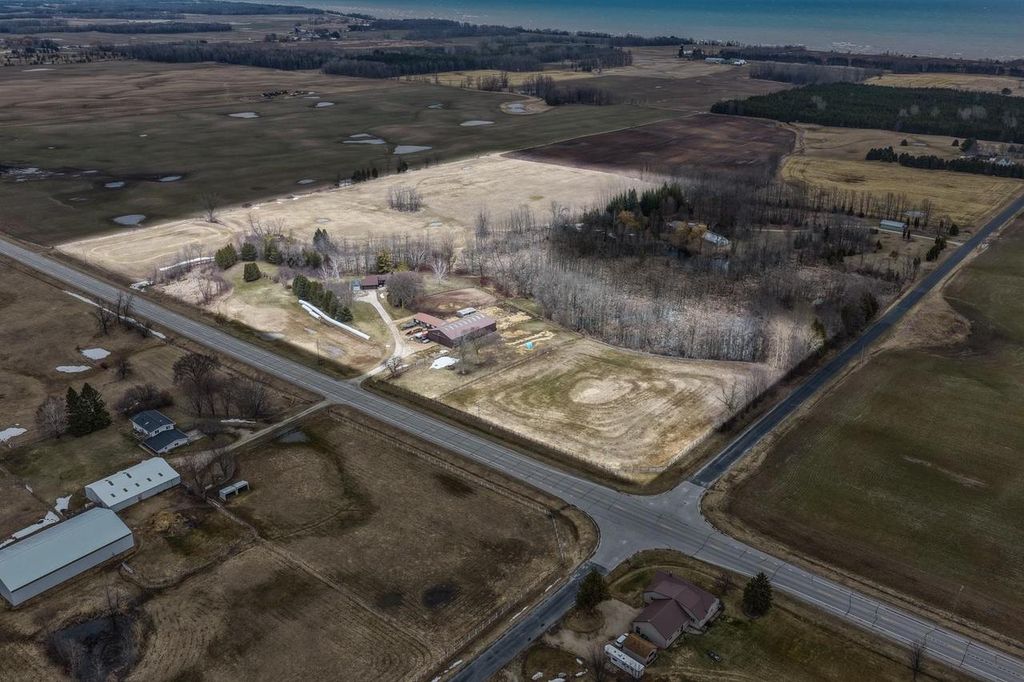 Photo of N5632 State Rd 42, Kewaunee, WI 54216 (MLS # 50323397)