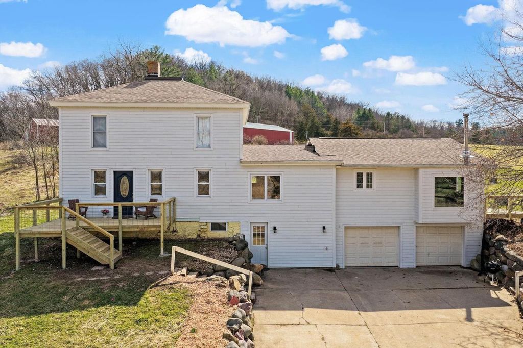 Photo of 3850 County Road Y, Dodgeville, WI 53533 (MLS # 2019994)