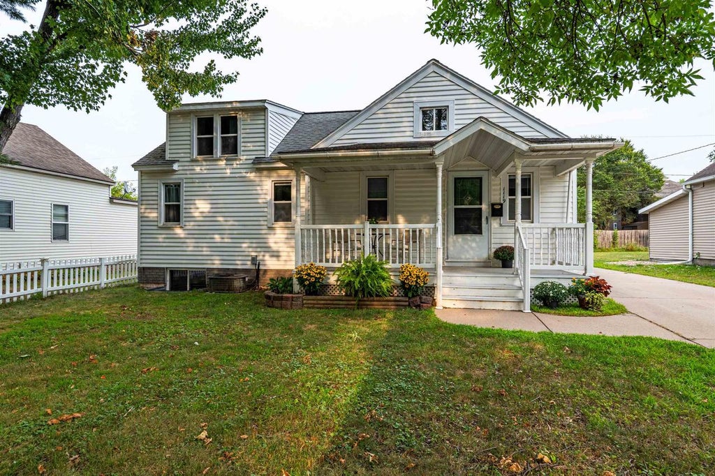 Photo of 1119 S 13th AVENUE, Wausau, WI 54401 (MLS # 22604792)