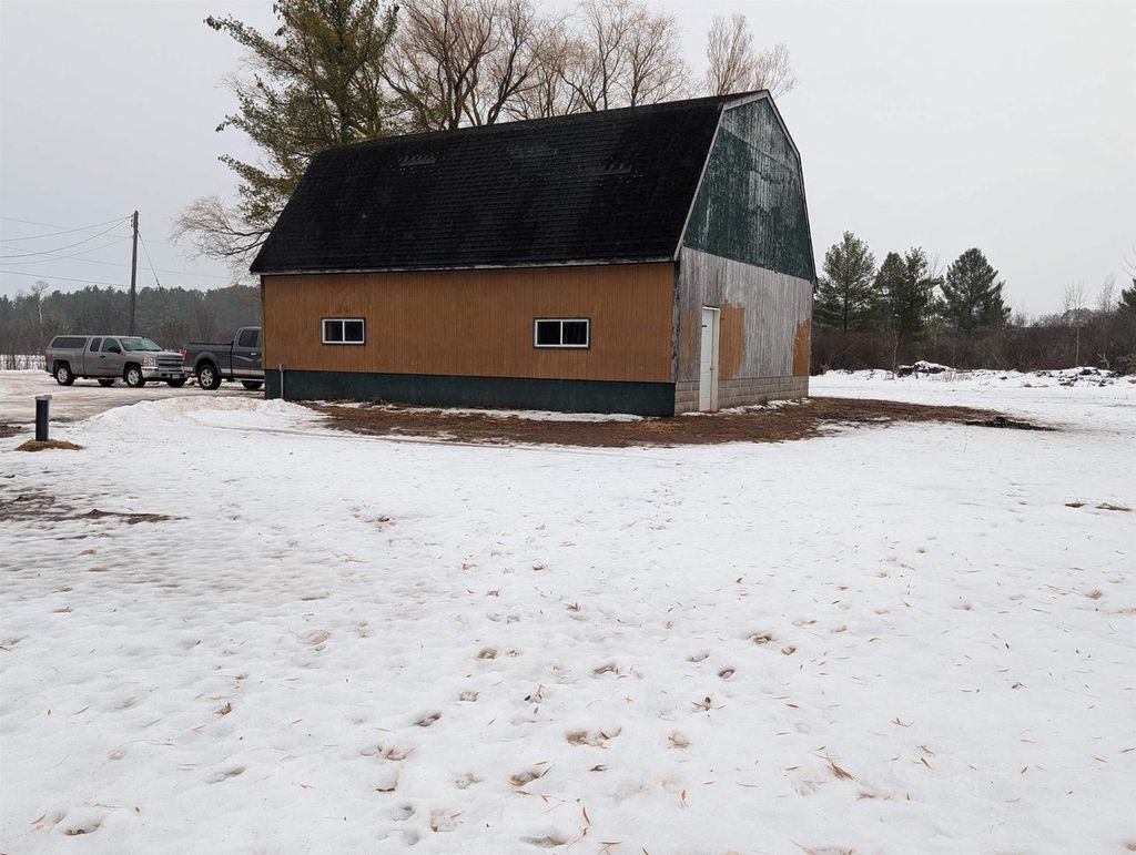 Photo of 2119 E 5th AVENUE, Ashland, WI 54806 (MLS # 6123210)