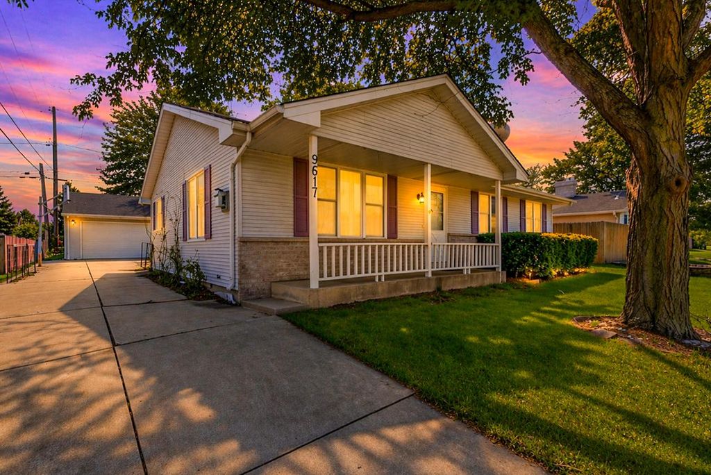 Photo of 9617 Grayce DRIVE, Sturtevant, WI 53177 (MLS # 1955938)