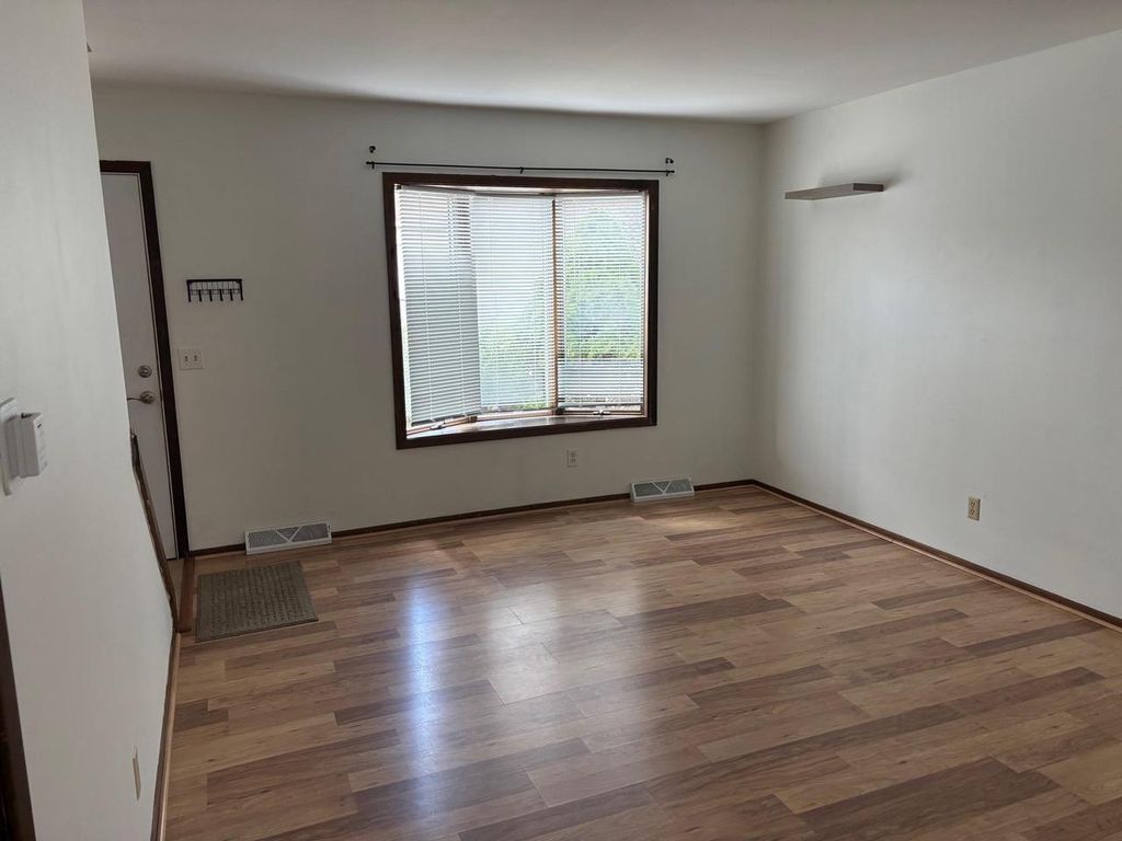 Photo of 44 N Lakewood Gardens LANE, Madison, WI 53704 (MLS # 2020455)