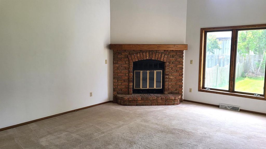 Photo of 2390 Cedar Ridge COURT, Green Bay, WI 54313 (MLS # 50326777)