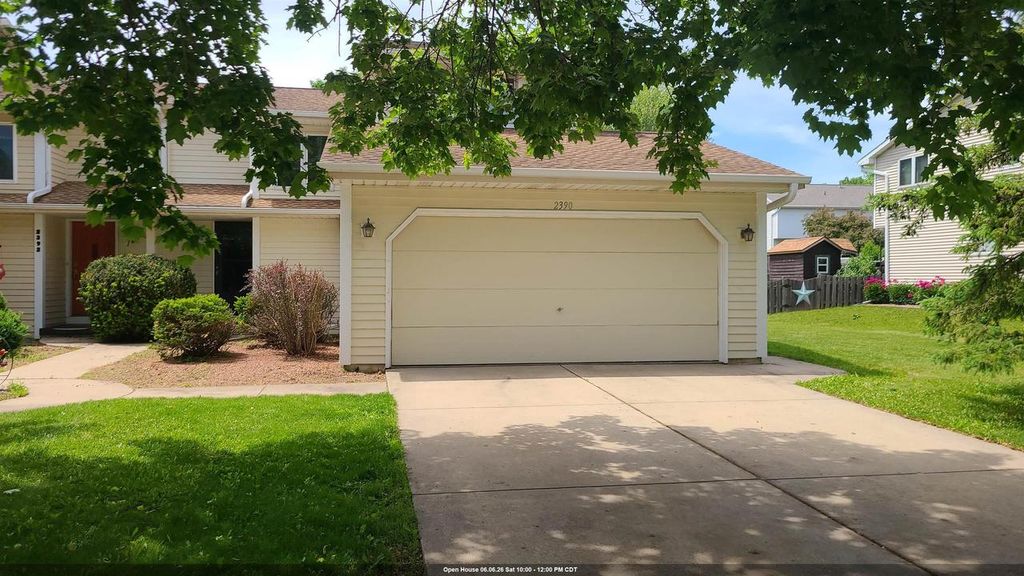 Photo of 2390 Cedar Ridge COURT, Green Bay, WI 54313 (MLS # 50326777)