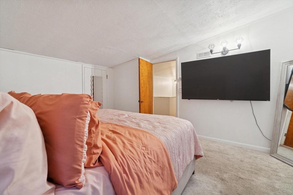 Photo of 1663 S 100th STREET, West Allis, WI 53214 (MLS # 1943675)