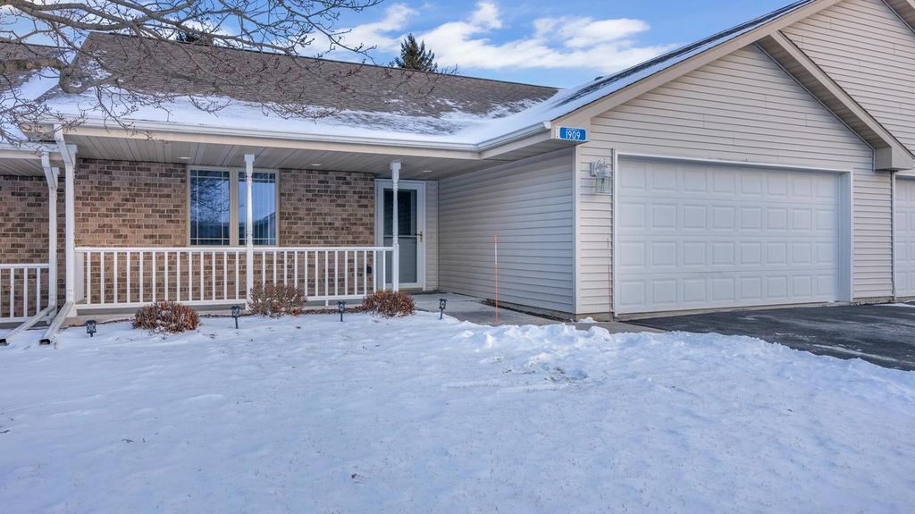 Photo of 1909 Havenwood COURT, Sheboygan, WI 53081 (MLS # 1948130)