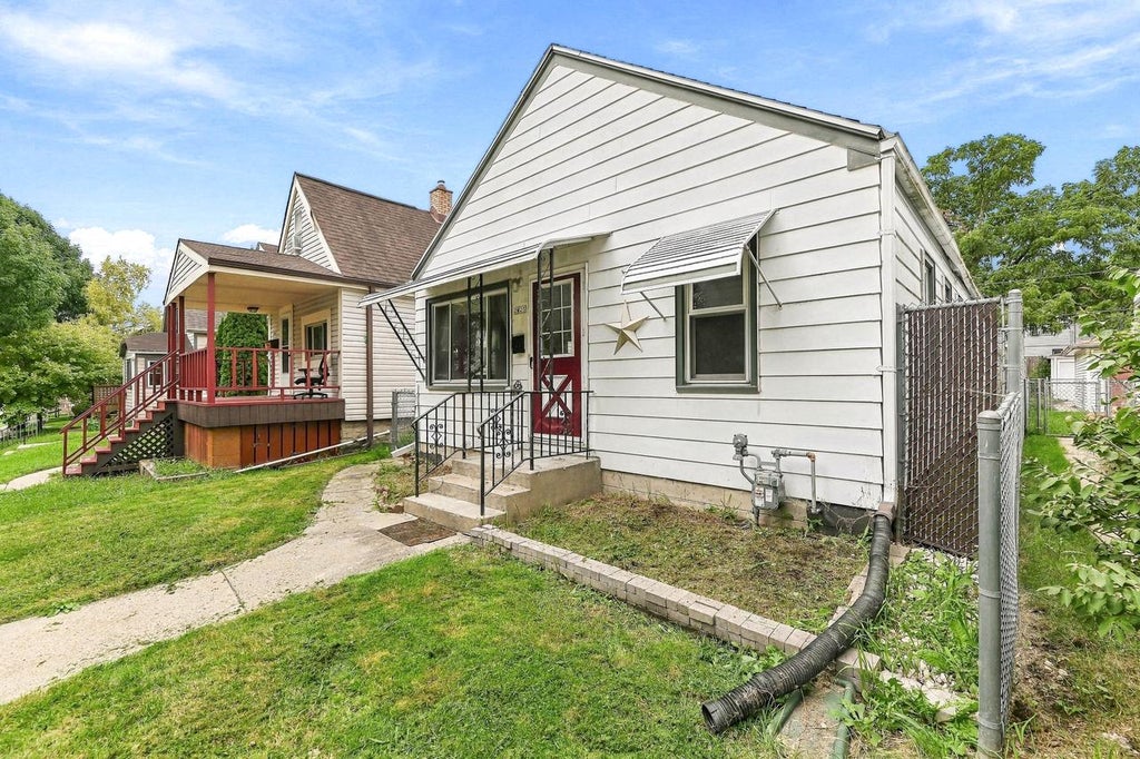 Photo of 2425 S 63rd STREET, West Allis, WI 53219 (MLS # 1981321)
