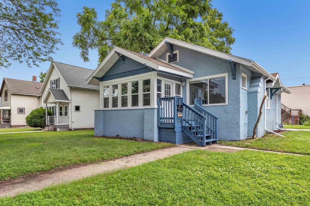 Photo of 1465 Cedar STREET, Green Bay, WI 54302 (MLS # 50328582)