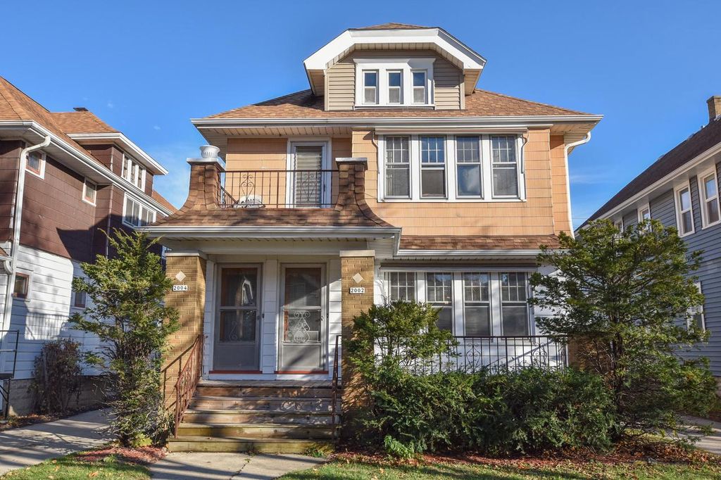 Photo of 2002 N 58th STREET #2004, Milwaukee, WI 53208 (MLS # 1943571)