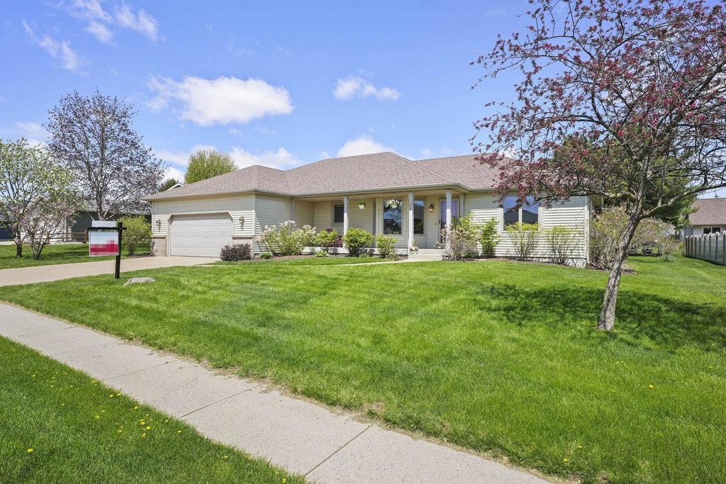 Photo of 310 W Freidel DRIVE, Marshall, WI 53559 (MLS # 2019364)