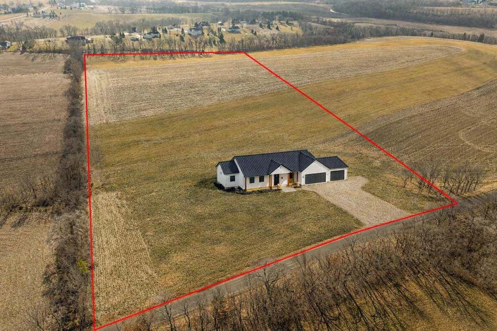 Photo of Lot 18 18.0 Acres Hefty ROAD, Monticello, WI 53570 (MLS # 2015035)