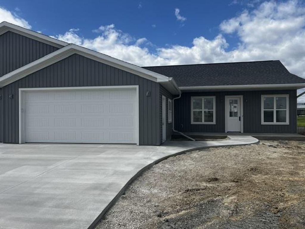 Photo of 812 Lakeview LANE, Ripon, WI 54971 (MLS # 50325207)