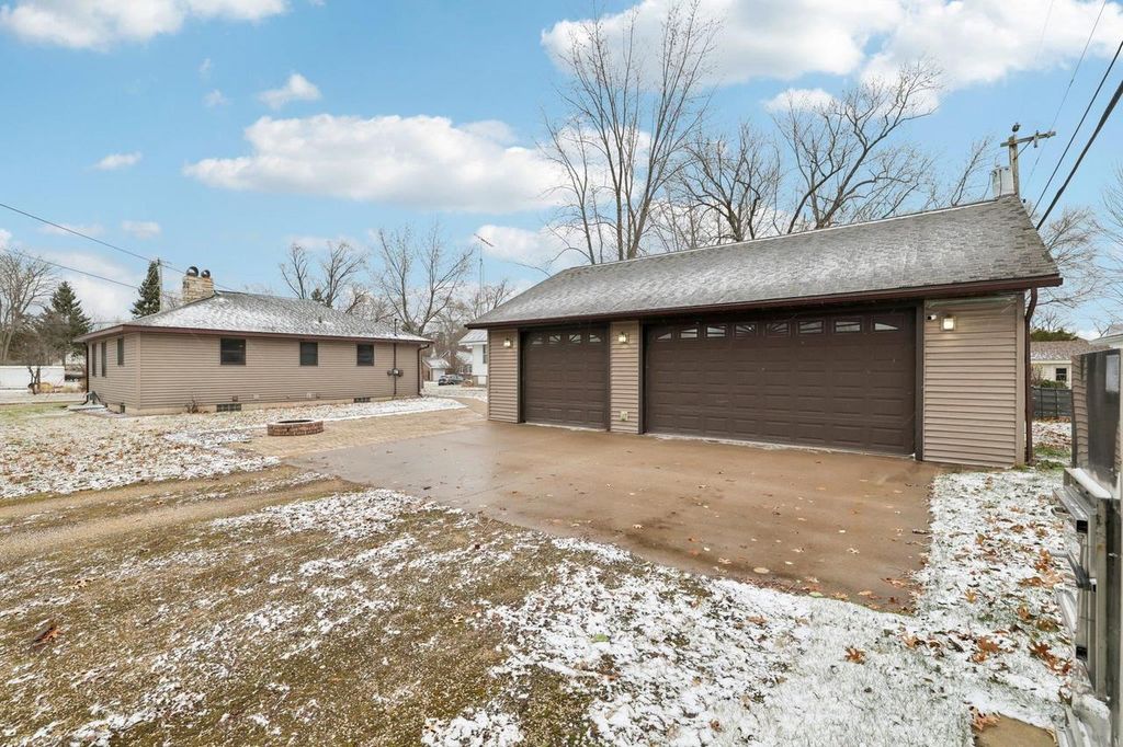 Photo of 278 Central AVENUE, Montello, WI 53949 (MLS # 2013154)