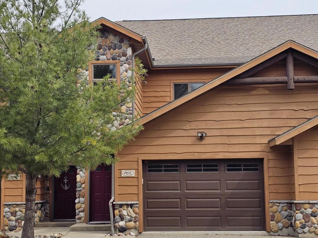 Photo of W4134 Vista DRIVE, Mauston, WI 53948 (MLS # 2015367)