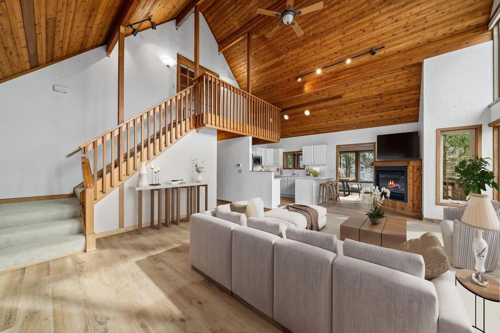 Photo of 242 Waubun DRIVE, Fontana, WI 53125 (MLS # 1955150)