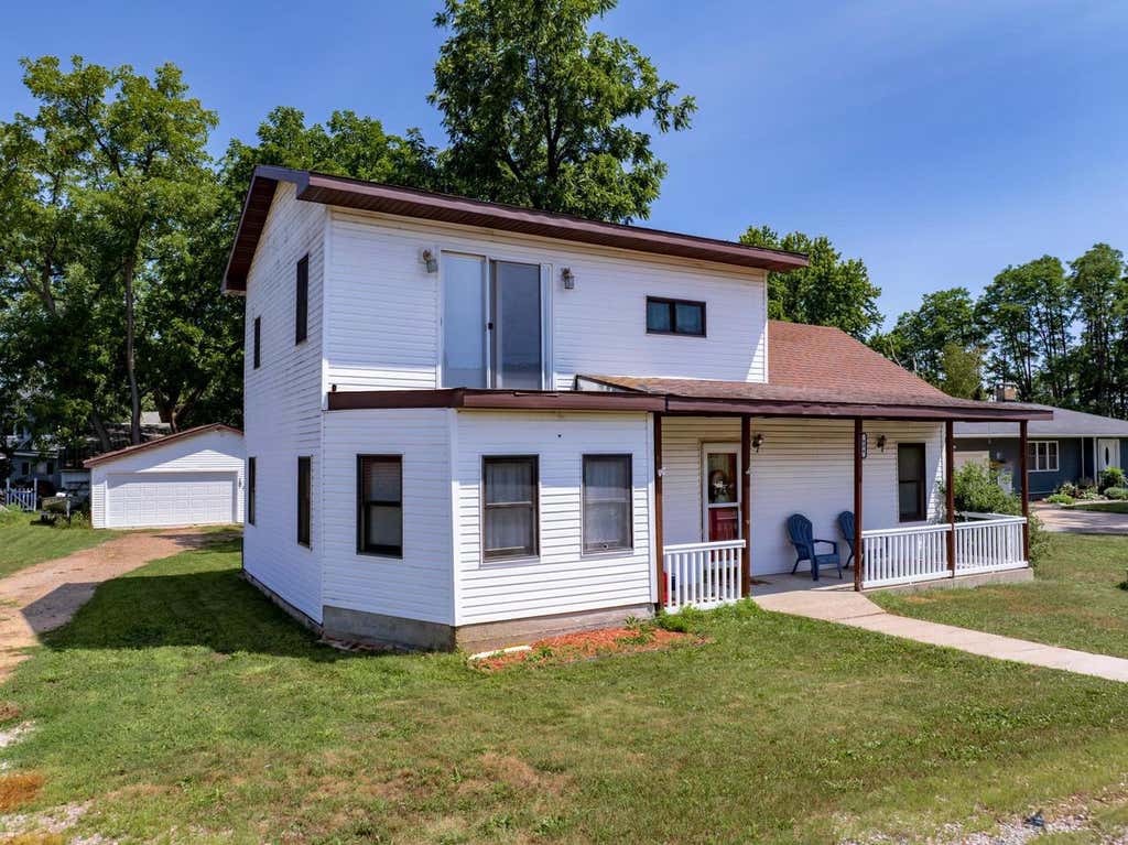 Photo of 606 Bluff STREET, Necedah, WI 54646 (MLS # 2029937)