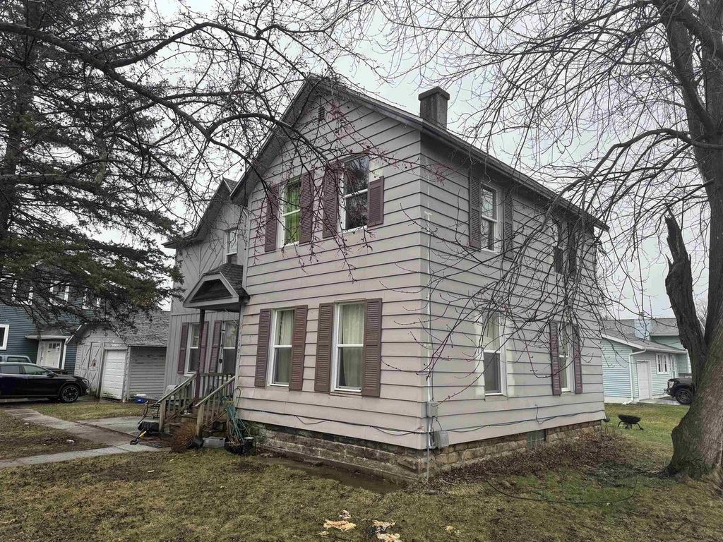 Photo of 401 E Montgomery STREET, Sparta, WI 54656 (MLS # 2020074)