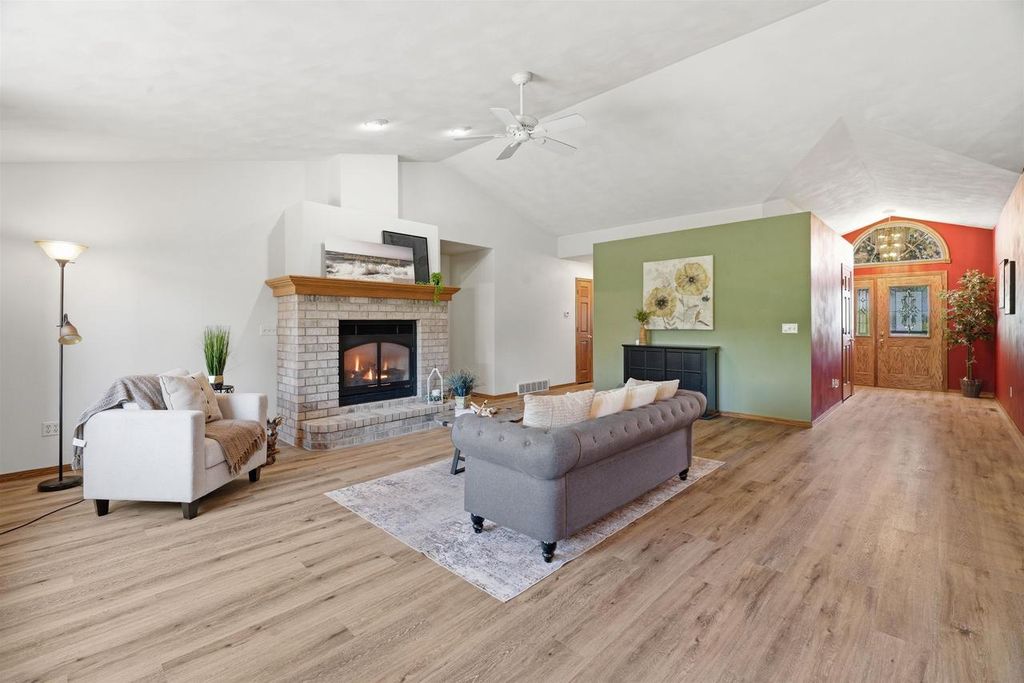 Photo of 125 Kayla STREET, Combined Locks, WI 54113 (MLS # 50326748)